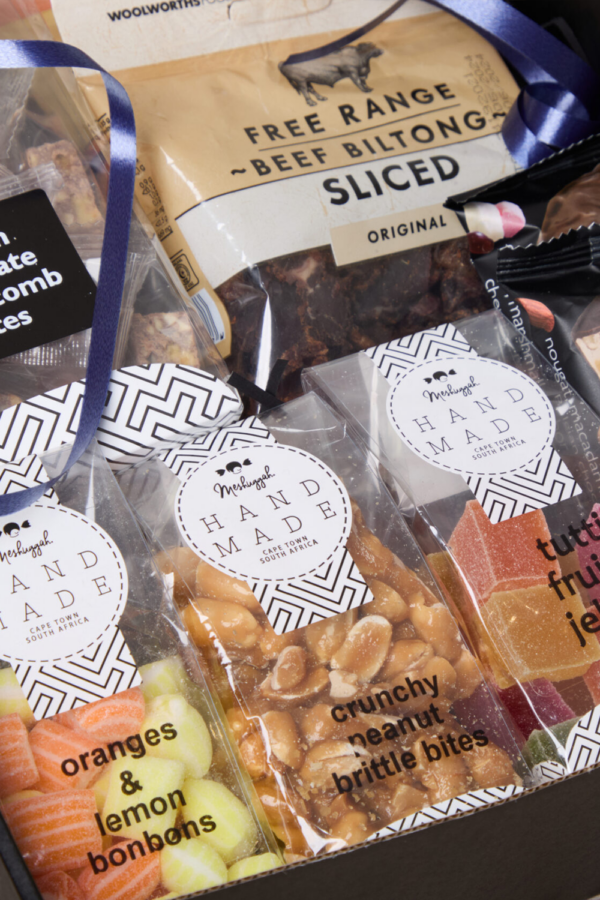Father's Day Gift Box 2: Beautiful Box with 7 scrumptious edibles