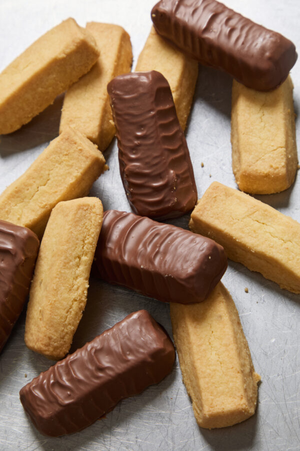 Traditional Shortbread Fingers smothered in Belgian Milk Chocolate - 12 in a Display Box (price per finger) - Image 4