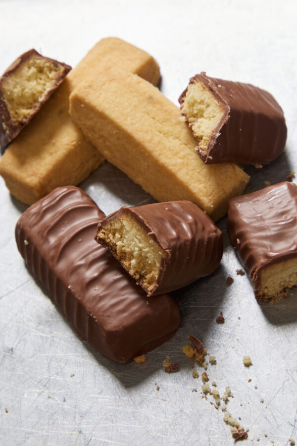 Traditional Shortbread Fingers smothered in Belgian Milk Chocolate - 12 in a Display Box (price per finger) - Image 3